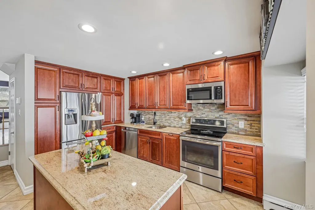 76 S Bay Drive Massapequa NY 11758