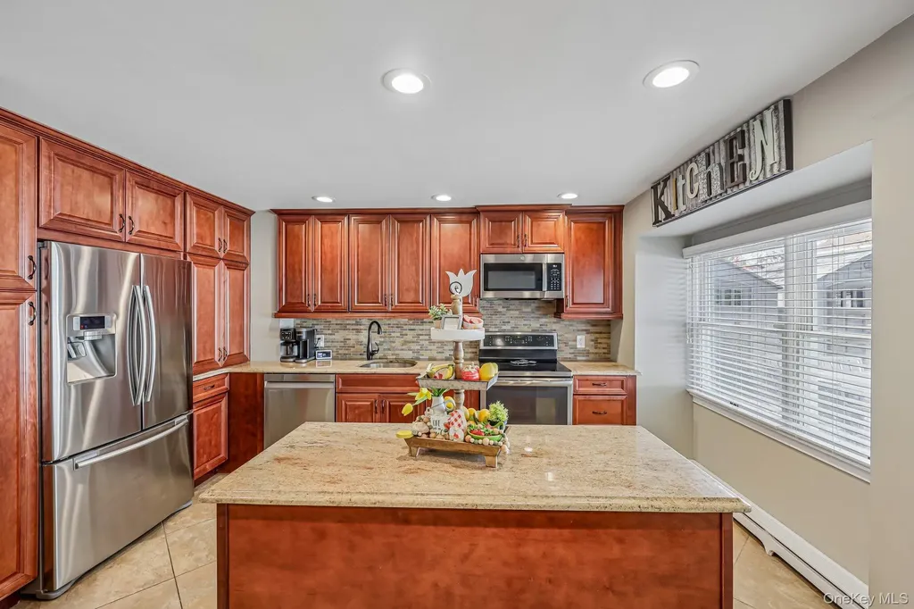 76 S Bay Drive Massapequa NY 11758