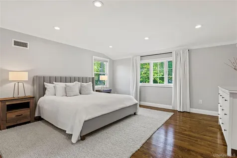 8 Rugby Road New Rochelle NY 10804