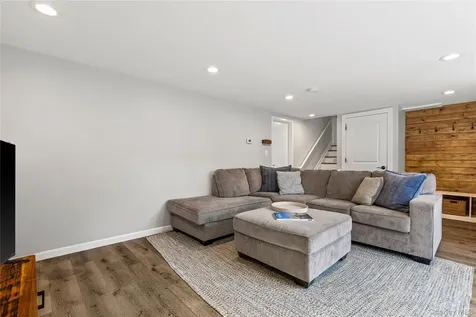 8 Rugby Road New Rochelle NY 10804