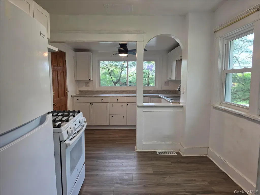 60 S Greenbush West Nyack NY 10994