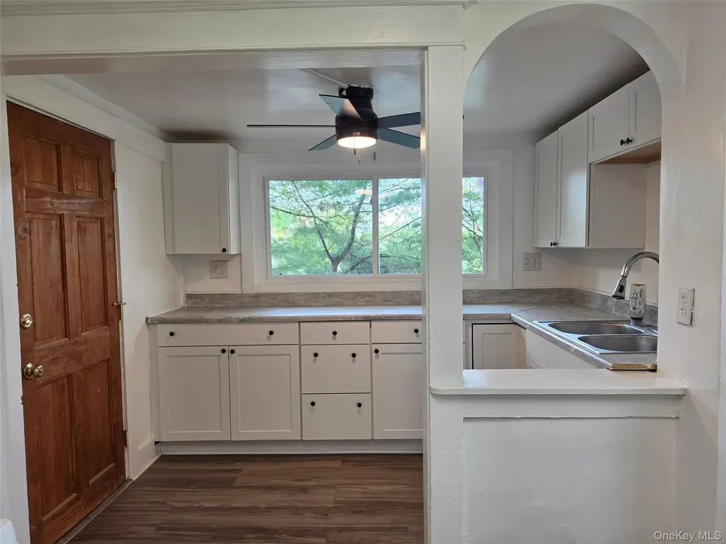 60 S Greenbush West Nyack NY 10994