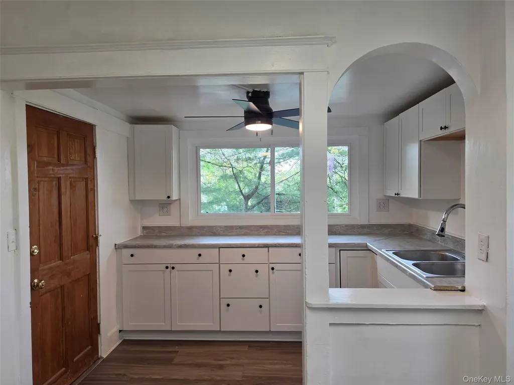 60 S Greenbush West Nyack NY 10994