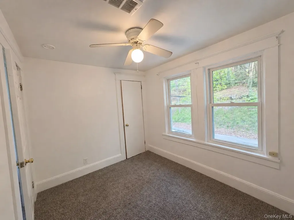 60 S Greenbush West Nyack NY 10994