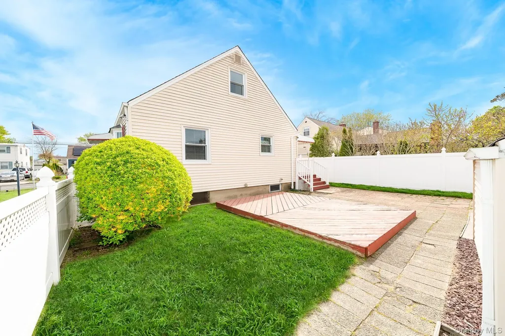1 Robert Avenue Massapequa NY 11758