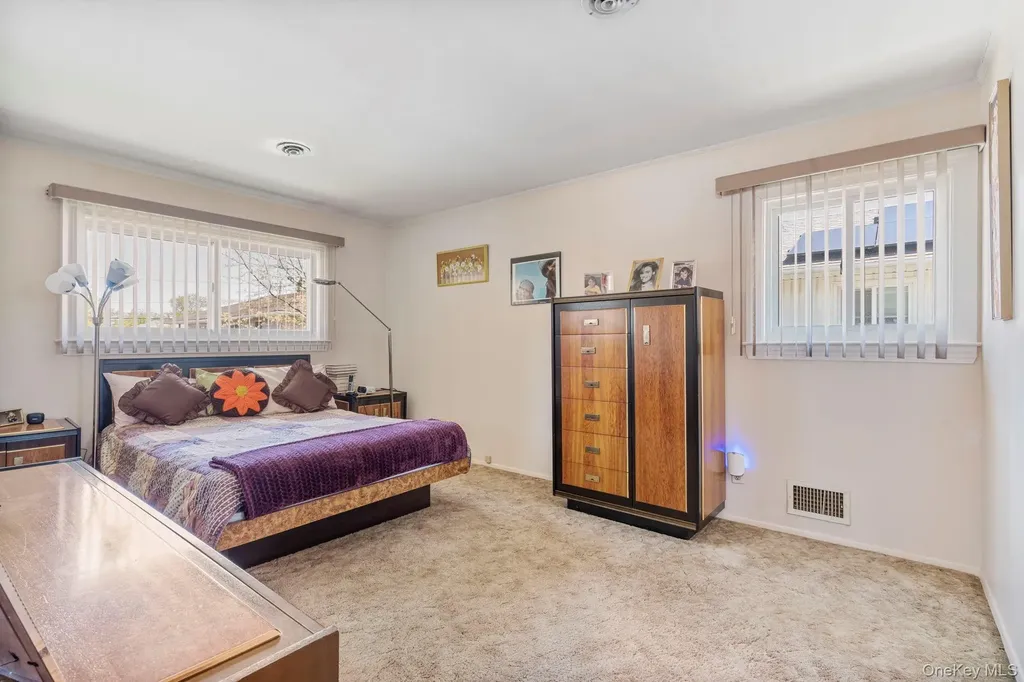 148 Harris Drive Oceanside NY 11572