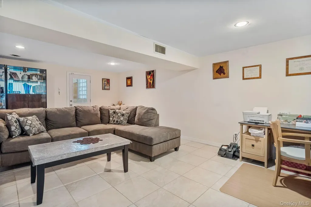 148 Harris Drive Oceanside NY 11572