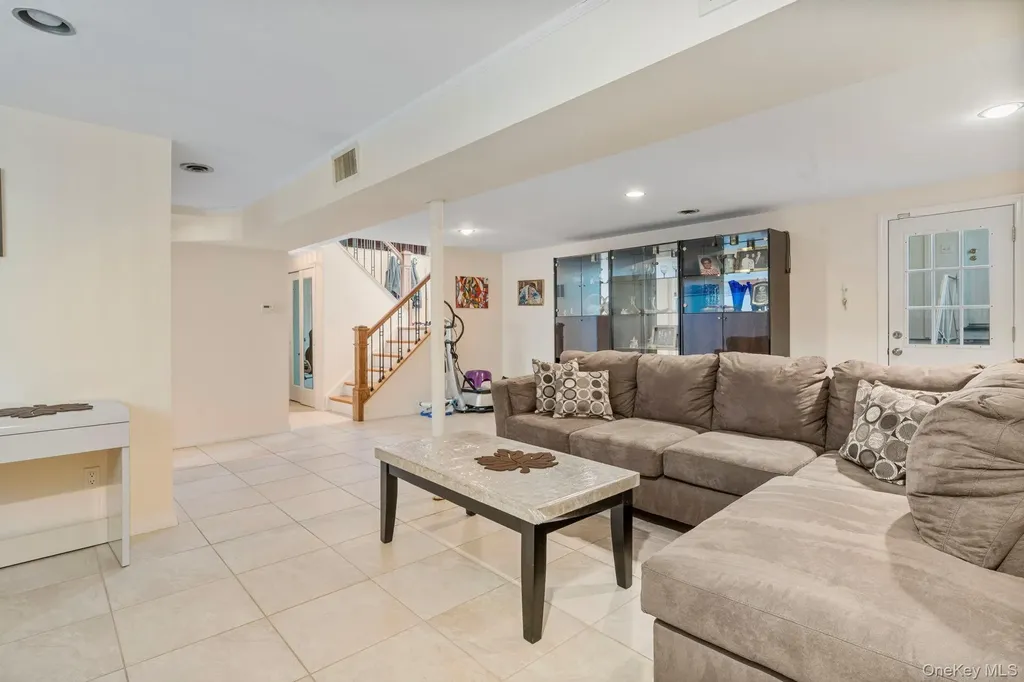 148 Harris Drive Oceanside NY 11572