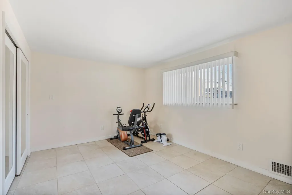 148 Harris Drive Oceanside NY 11572