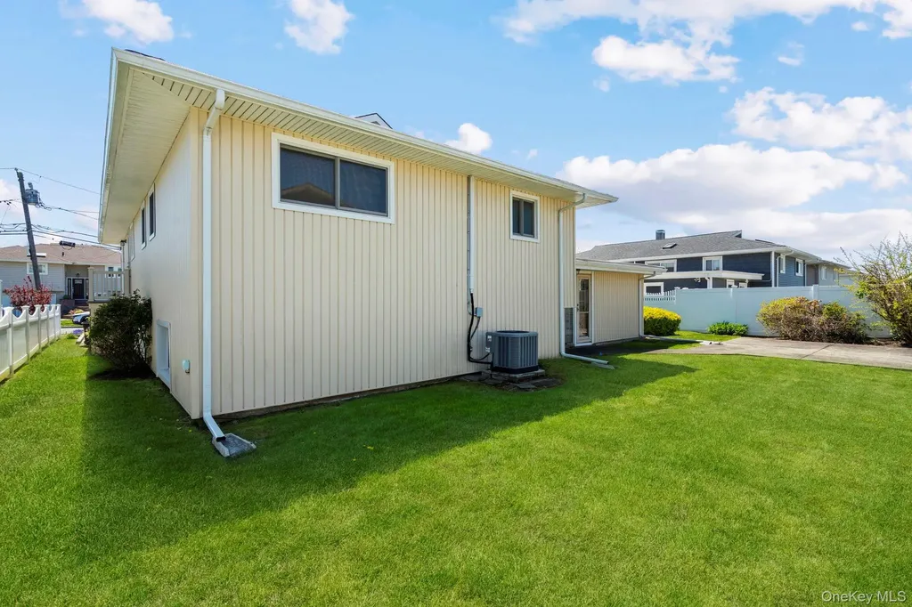 148 Harris Drive Oceanside NY 11572