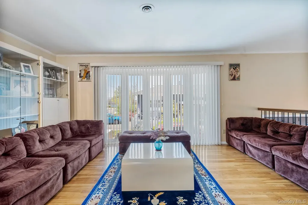 148 Harris Drive Oceanside NY 11572