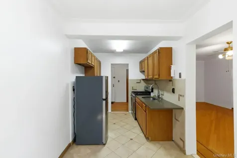 1 Broad Parkway White Plains NY 10601