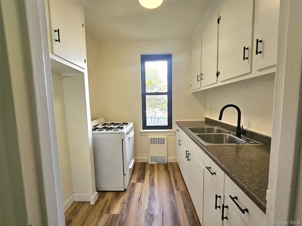 112-24 Northern Boulevard Corona NY 11368