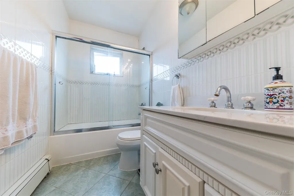 102 Davison Avenue Oceanside NY 11572