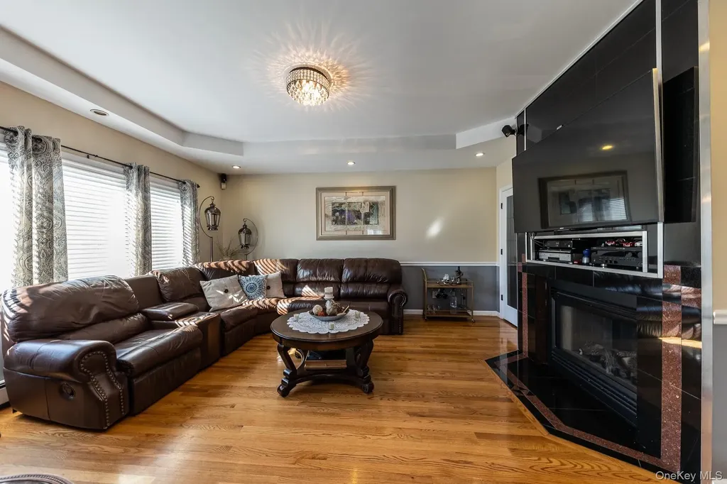 102 Davison Avenue Oceanside NY 11572
