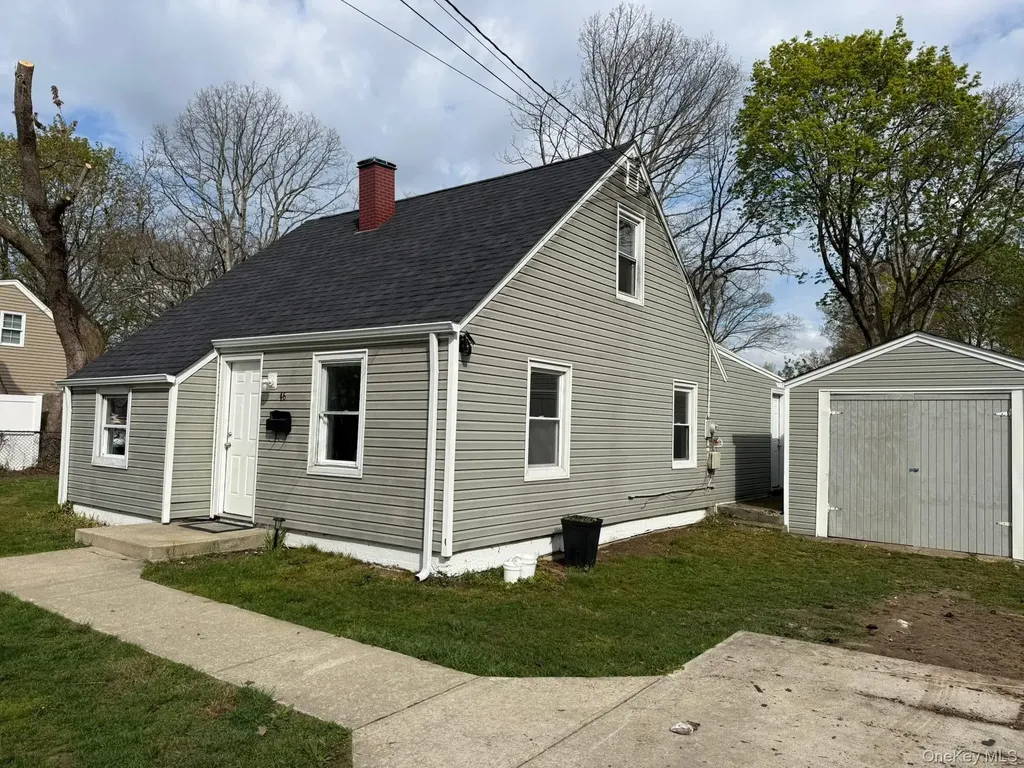 Central Islip NY 11722