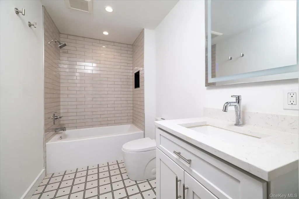 217 Hempstead Avenue Malverne NY 11565
