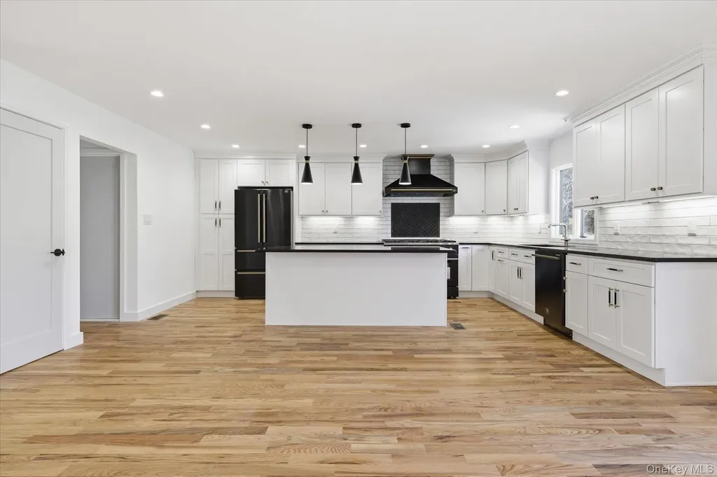 217 Hempstead Avenue Malverne NY 11565