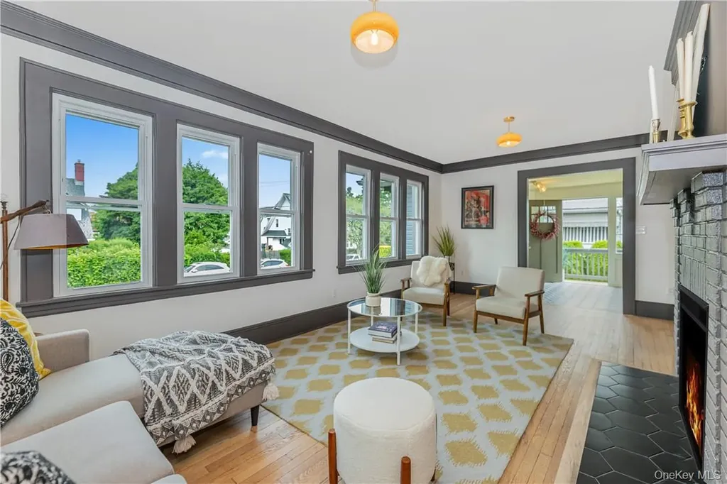 12 Risley Place New Rochelle NY 10801