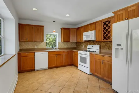 40 Woodland Road Bedford Hills NY 10507