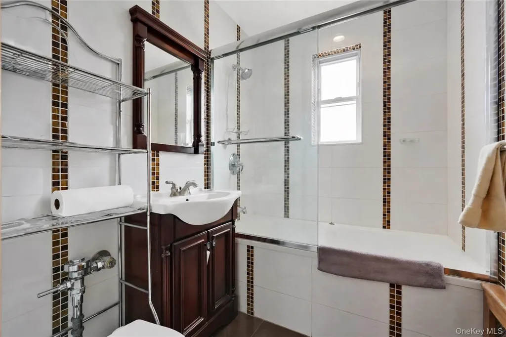 6154 77th Place Middle Village NY 11379