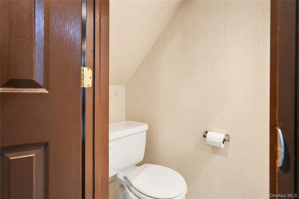 6154 77th Place Middle Village NY 11379