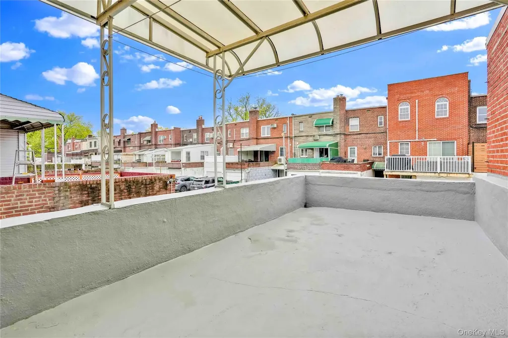 6154 77th Place Middle Village NY 11379