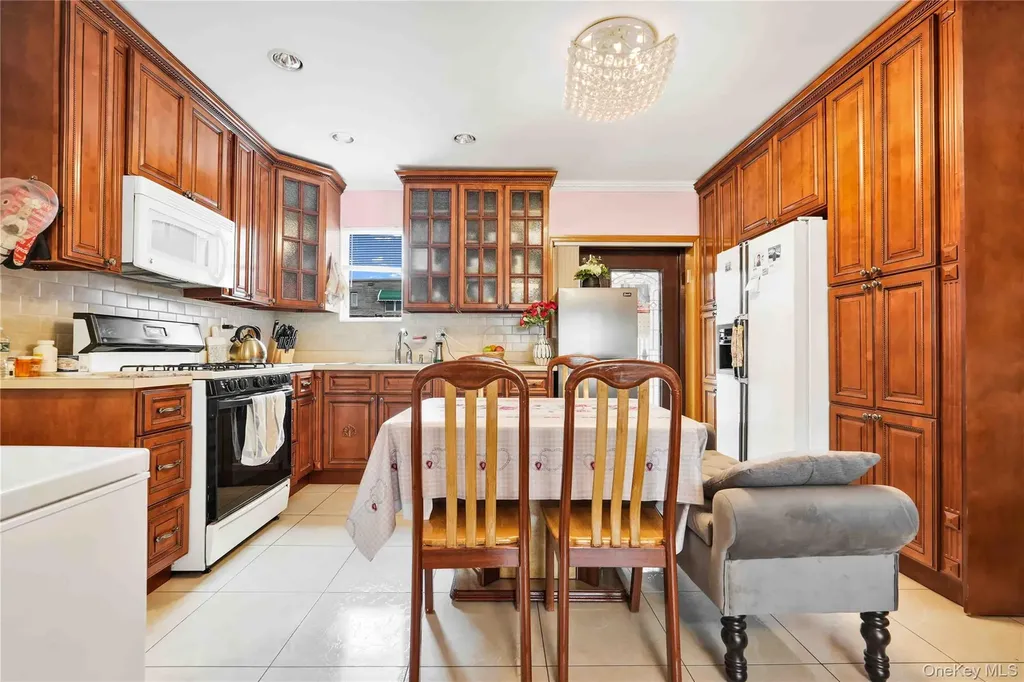 6154 77th Place Middle Village NY 11379