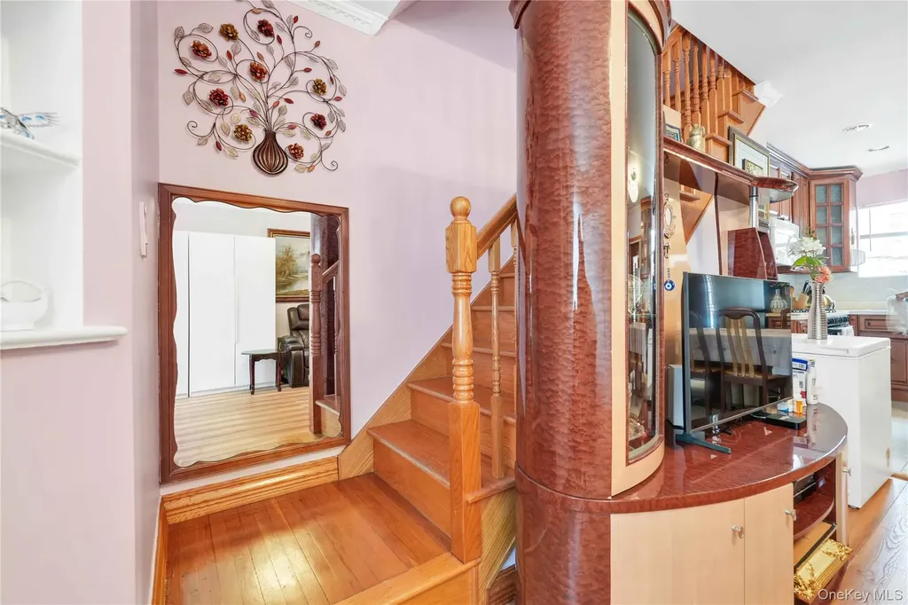 6154 77th Place Middle Village NY 11379