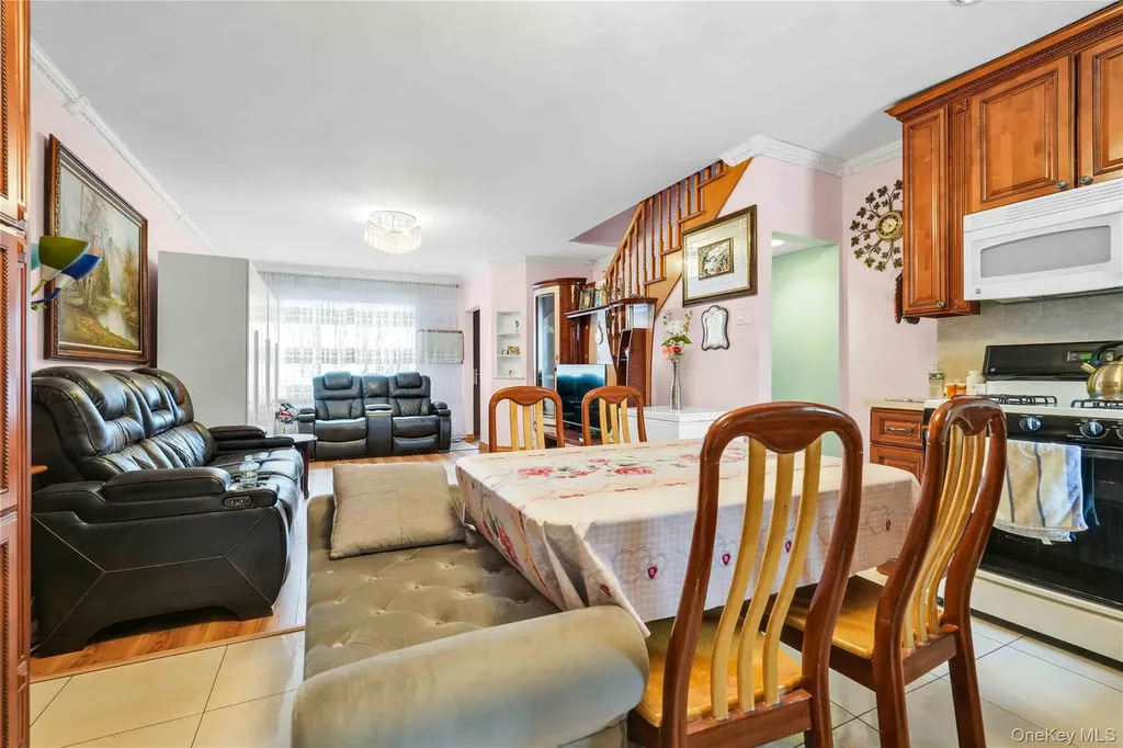 6154 77th Place Middle Village NY 11379