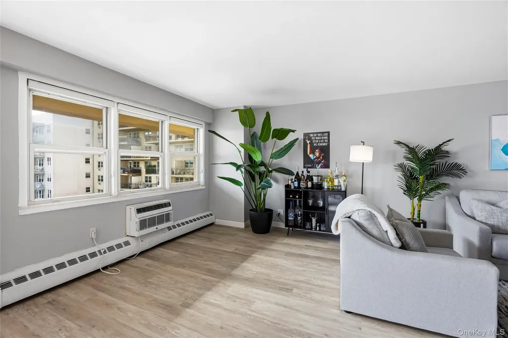 25 Neptune Boulevard Long Beach NY 11561