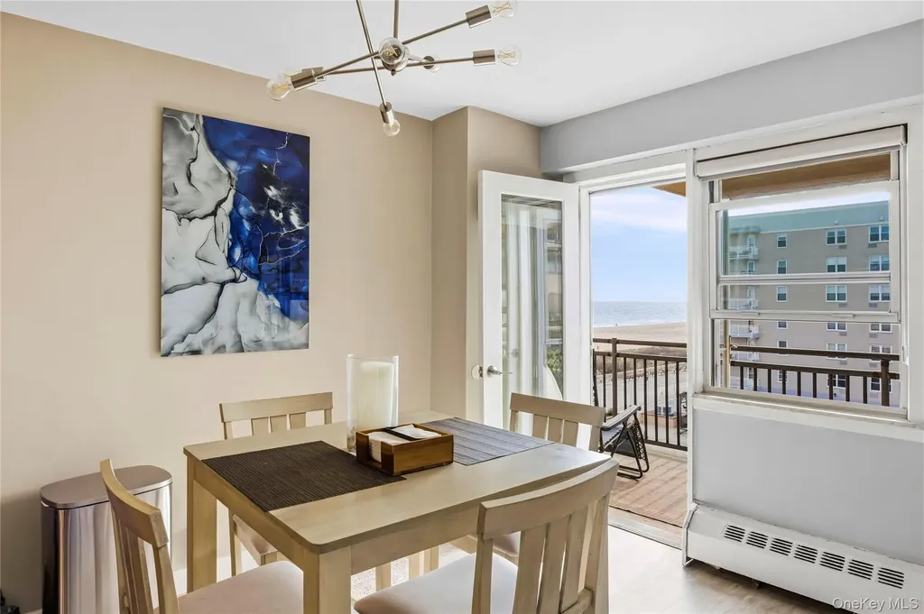 25 Neptune Boulevard Long Beach NY 11561