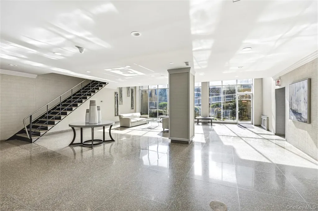 25 Neptune Boulevard Long Beach NY 11561