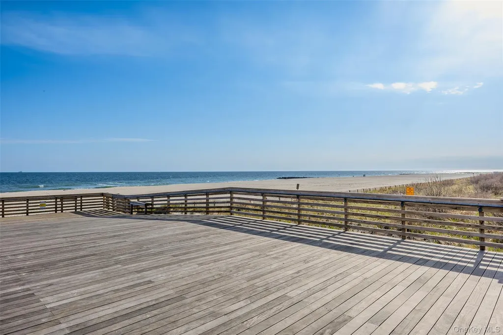 25 Neptune Boulevard Long Beach NY 11561