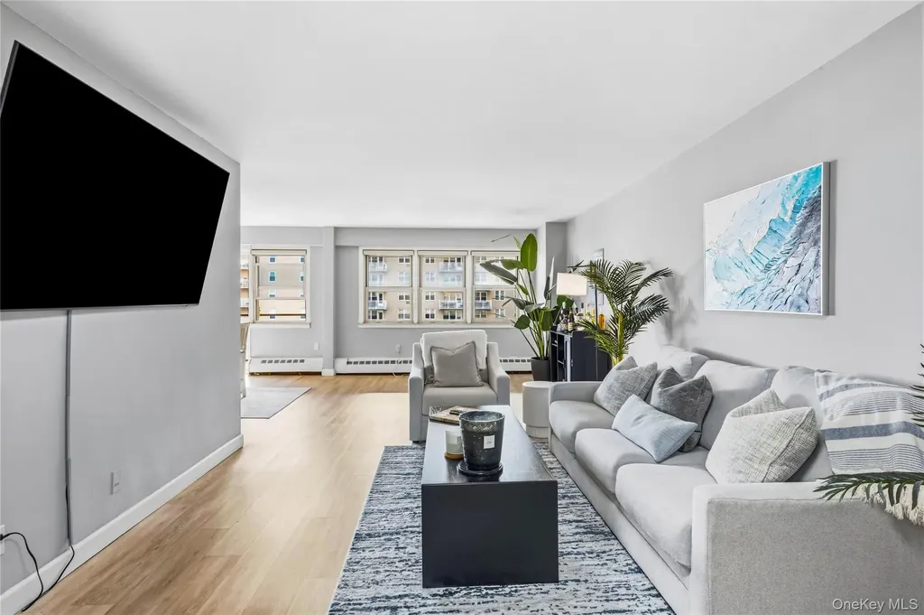 25 Neptune Boulevard Long Beach NY 11561