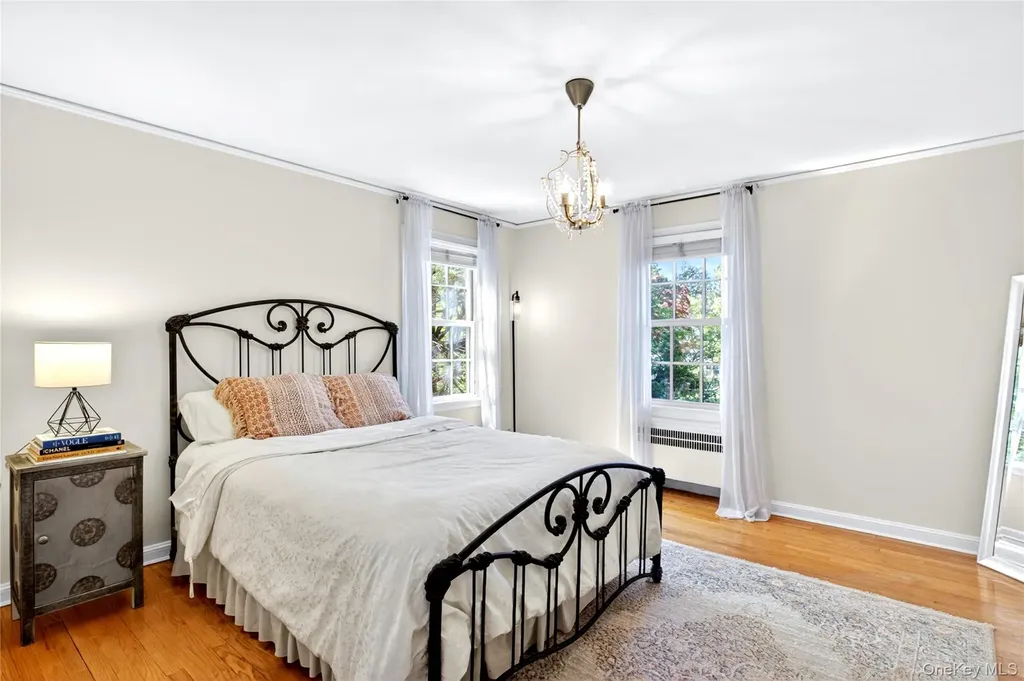 34 Longridge Road Manhasset NY 11030