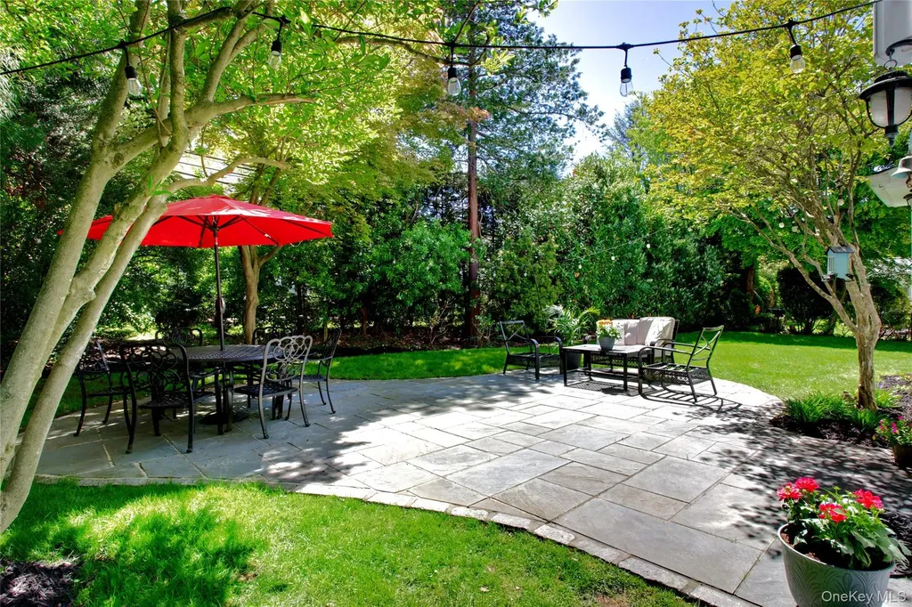 34 Longridge Road Manhasset NY 11030