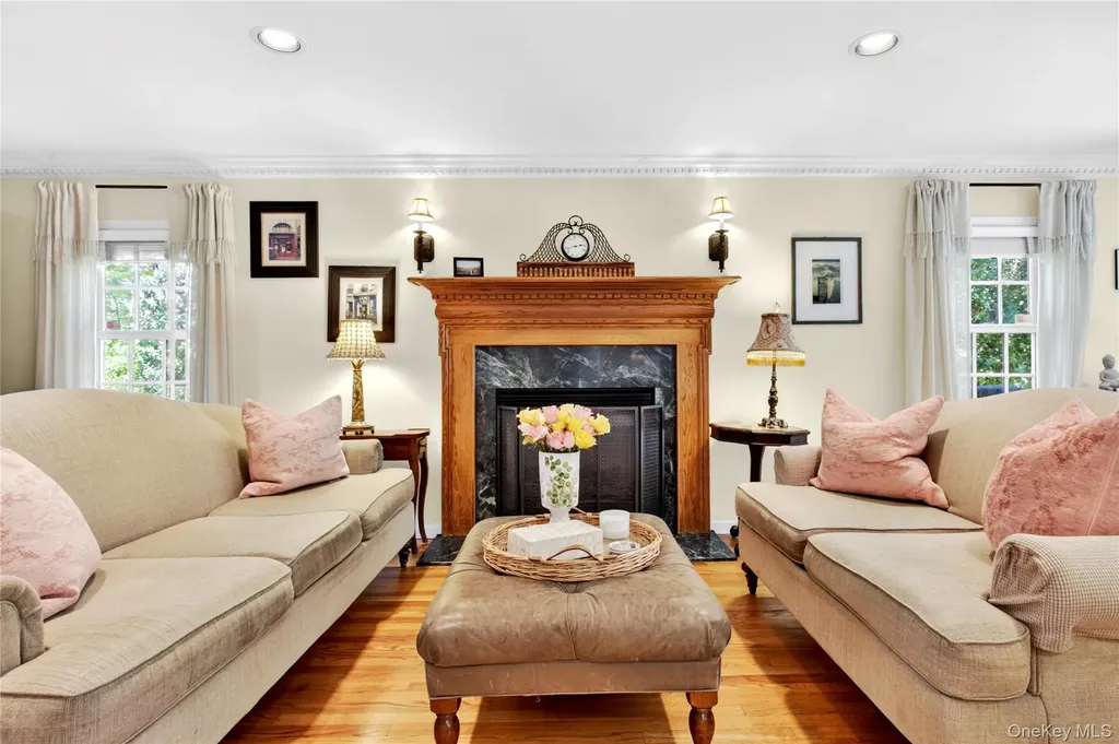 34 Longridge Road Manhasset NY 11030