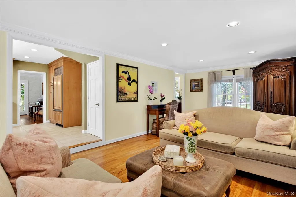 34 Longridge Road Manhasset NY 11030