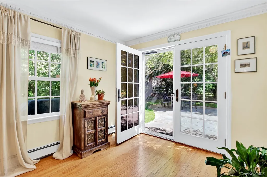 34 Longridge Road Manhasset NY 11030