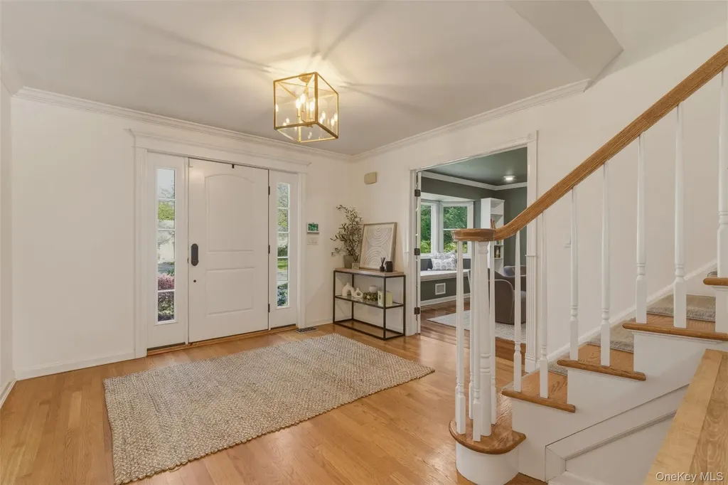 25 Makanna Drive Huntington NY 11743