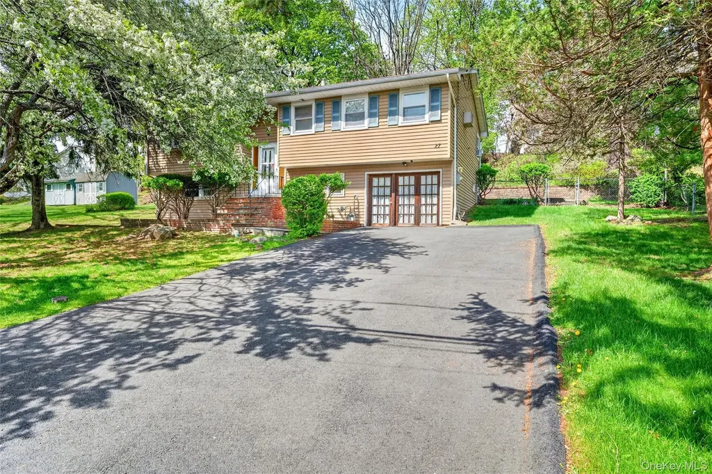 27 Hastings Lane Stony Point NY 10980