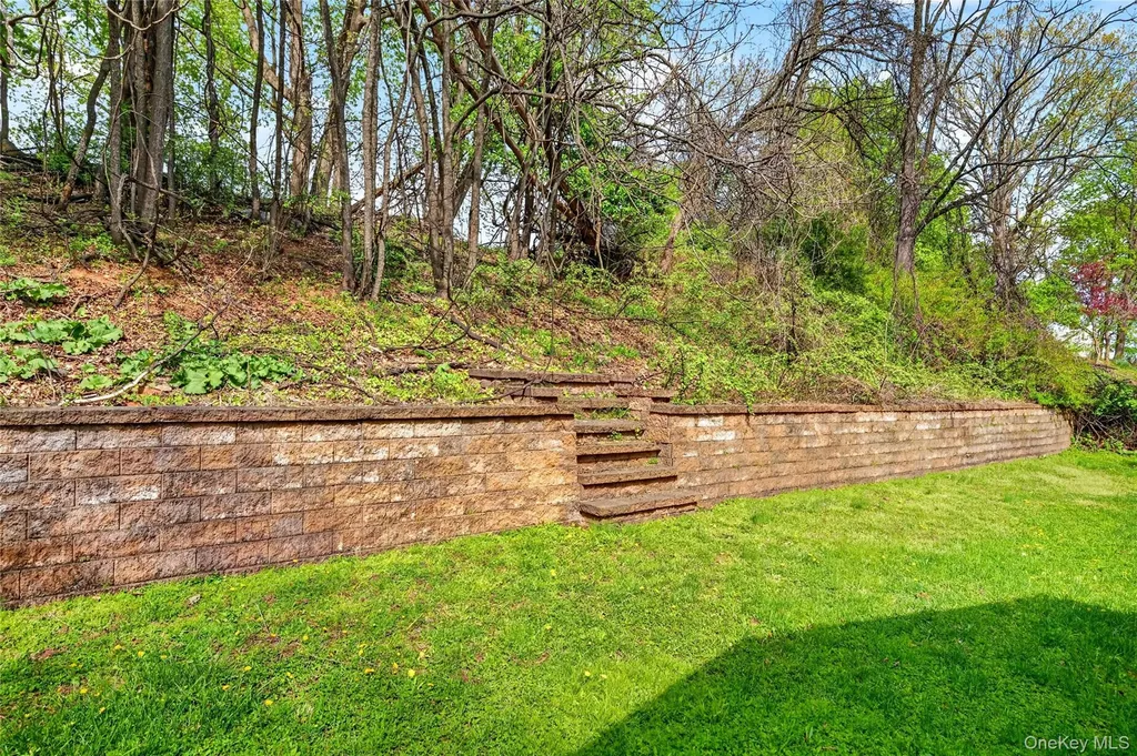 27 Hastings Lane Stony Point NY 10980