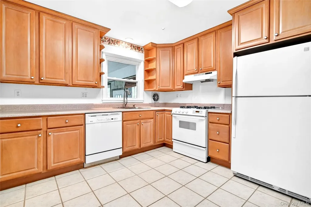 27 Hastings Lane Stony Point NY 10980