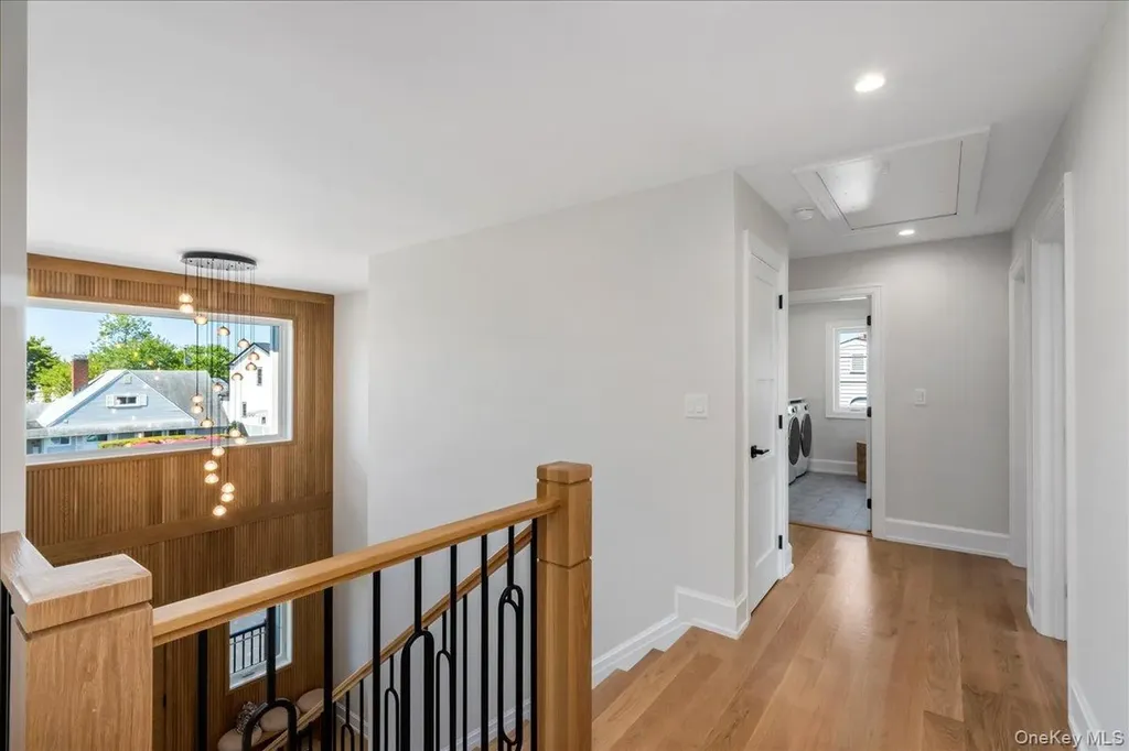 89 Choir Lane Westbury NY 11590