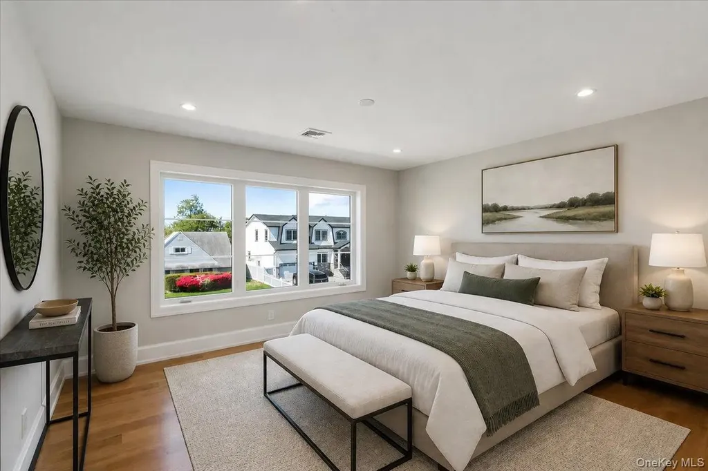 89 Choir Lane Westbury NY 11590