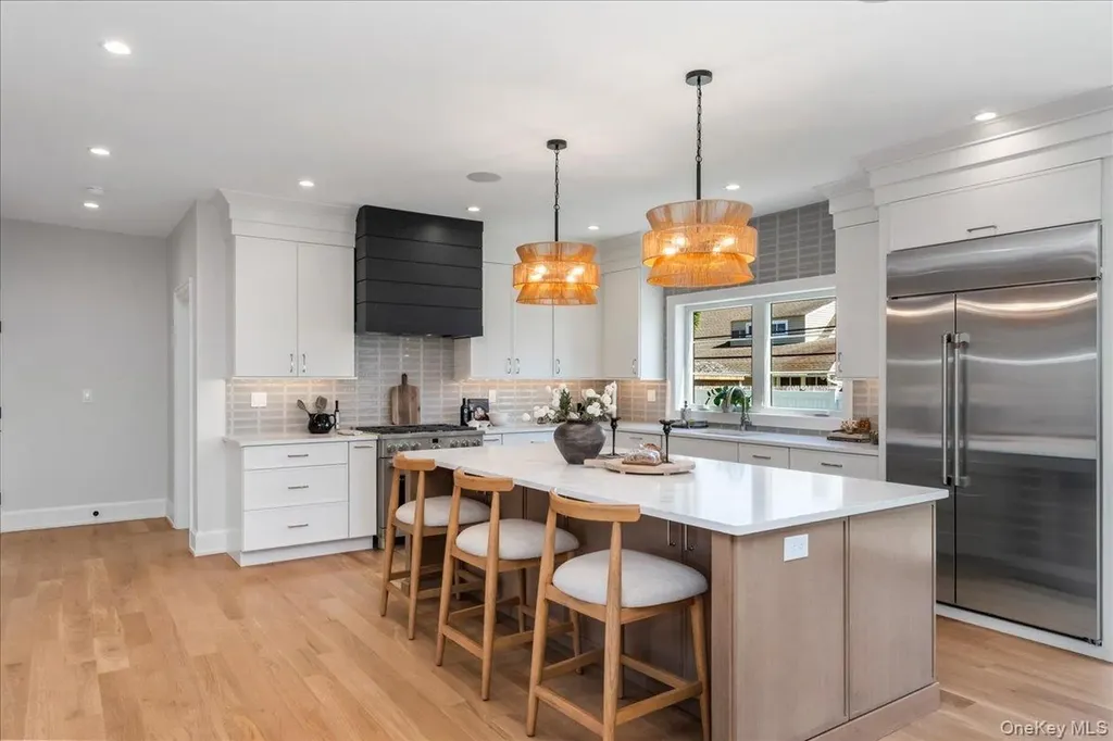 89 Choir Lane Westbury NY 11590