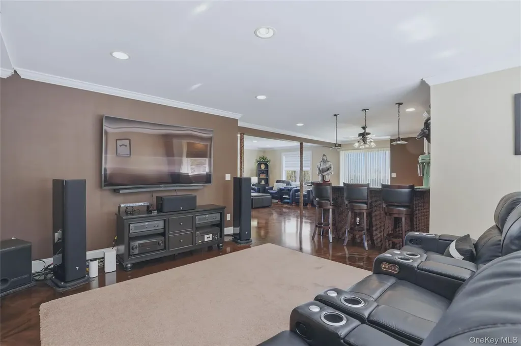 21 Nicole Way Mahopac NY 10541