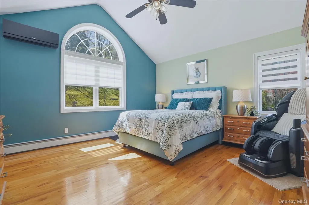 21 Nicole Way Mahopac NY 10541
