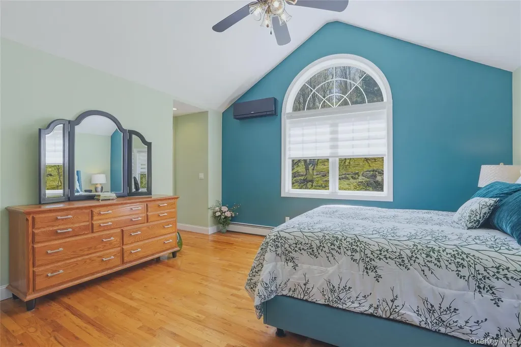 21 Nicole Way Mahopac NY 10541